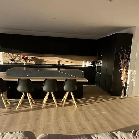 Ocean Ii Luxe Infinity Heated Pool