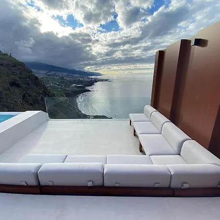 Ocean Ii Luxe Infinity Heated Pool