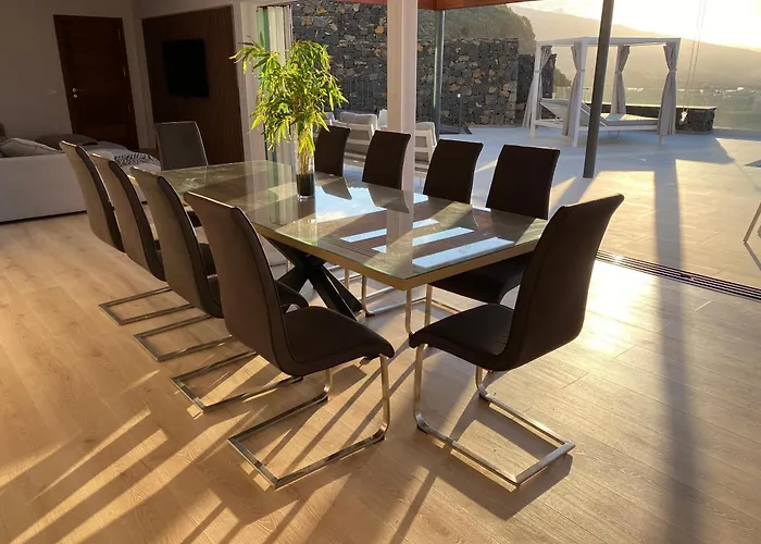 Ocean Ii Luxe Infinity Heated Pool