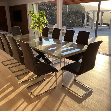 Ocean Ii Luxe Infinity Heated Pool