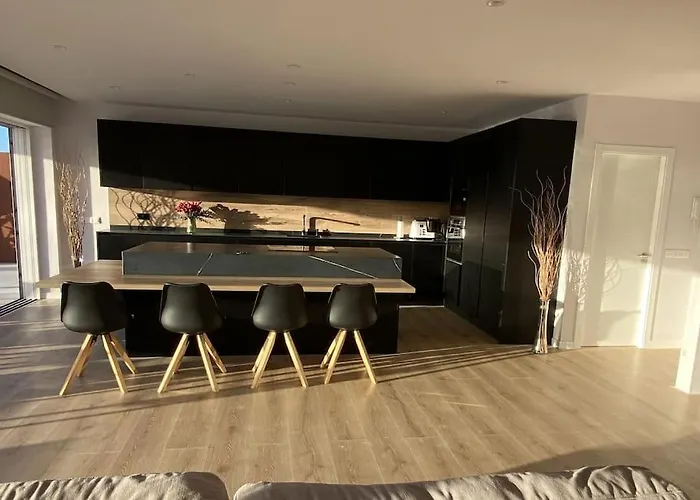 Ocean Ii Luxe Infinity Heated Pool