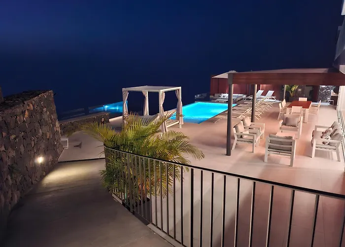 Ocean Ii Luxe Infinity Heated Pool